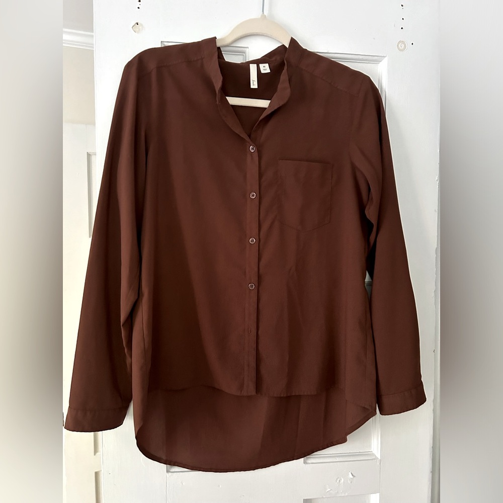 Frenchi XS brown button down 🤎